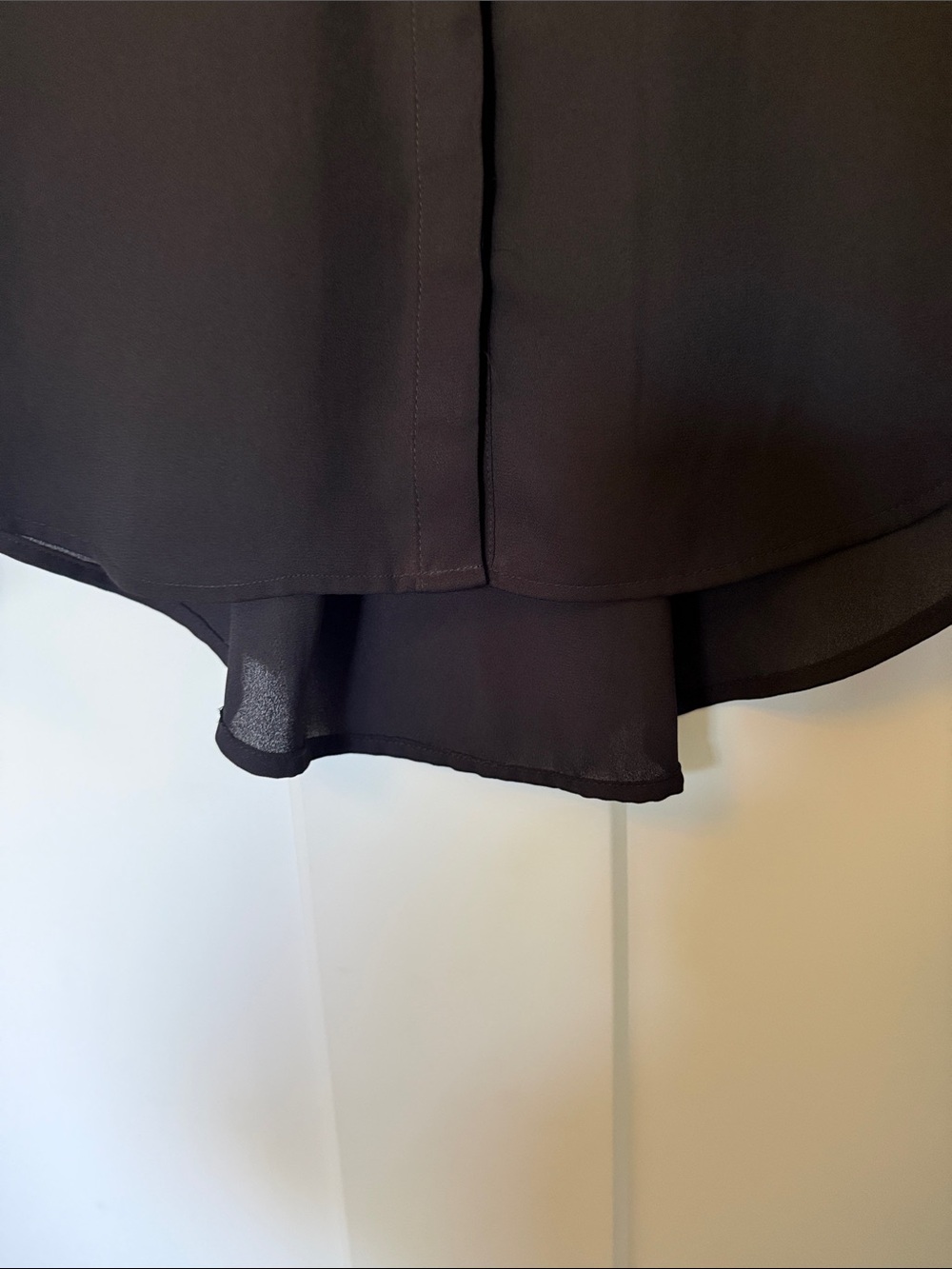 Express Black Long-Sleeve V-Neck Button Cuff Blouse - Picture 6 of 6